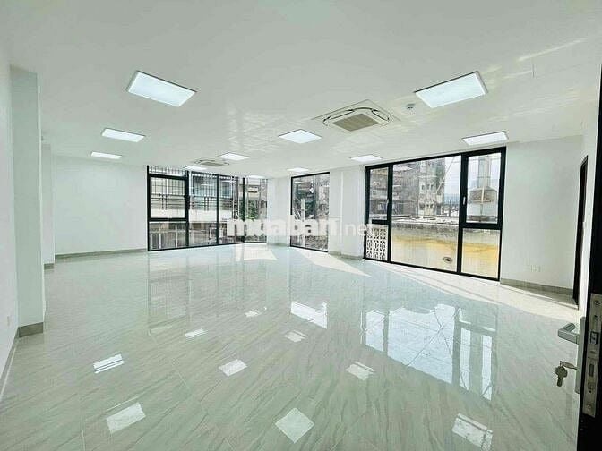 Chính chủ cho thuê sàn văn phòng tại Láng Hạ 100m2 giá 18t giá cực rẻ
