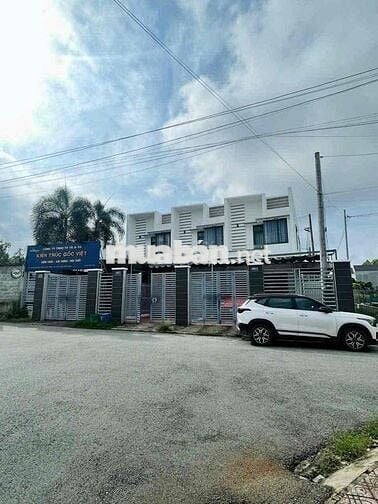 NHÀ CHO THUÊ HIỆP THÀNH 2 PHÒNG NGỦ 1 TRỆT 1 LẦU SẴN RÈM & MÁY LẠNH