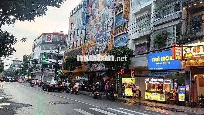 Bán nhà mặt tiền Đường Đồng Đen-Bàu Cát
, 5 tầng,5pn.5wc, xây kiên cố