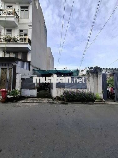 NHÀ C4 NÁT TIỆN XÂY MỚI ĐƯỜNG 10M  SHR.  FUNL THỔ CƯ GIÁ CHƯA TỚI 51TR