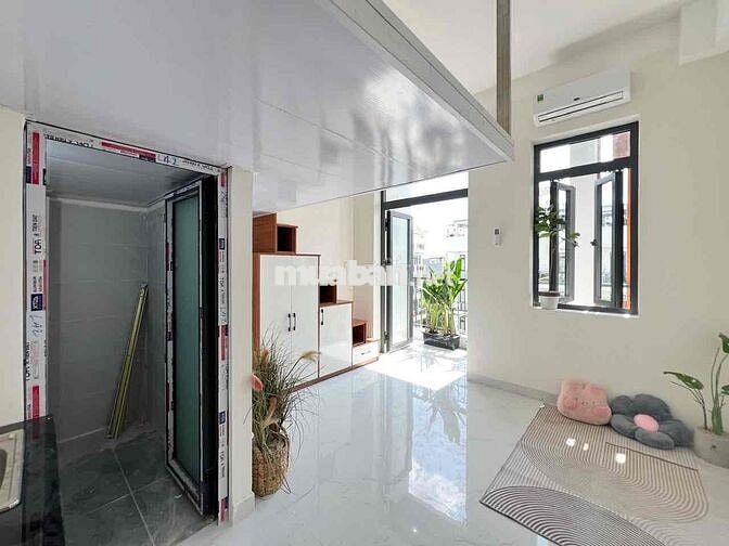 Phòng đẹp mới keng 100% chưa ai bóc siu, đầy đủ nội thất + thang máy