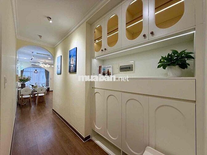 bán gấp căn 2pn liền kề PMH Q7. Nhỉnh 5 tỷ. Dòng thu sẵn 20tr