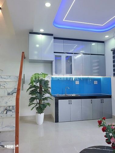 Nhà Q12 đúc 1 trệt 1lầu 2 phòng ngủ 