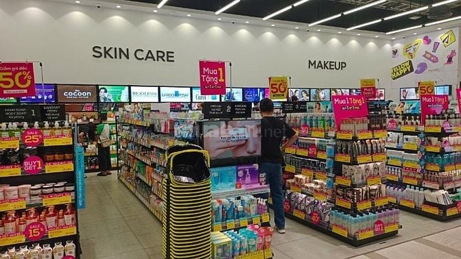 CẦN TUYỂN GẤP 02 THU NGÂN - 03 PHỤ KHO  KHU VỰC QUẬN 9 - QUẬN PHÚ NHUẬ