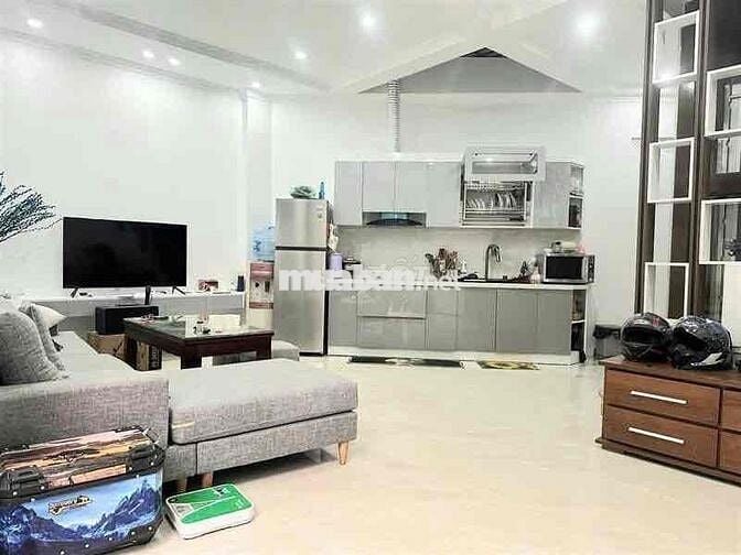 Bán nhà phố Thịnh Quang 6 tầng thang máy , 40m2 , Mt 6.5m