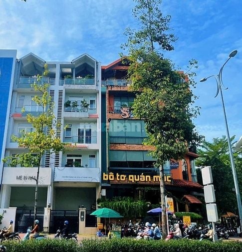 Bán nhà Góc 2 mặt Tiền Đường Nguyễn Thị Thập, Khu Dân Cư Him lam, Q7