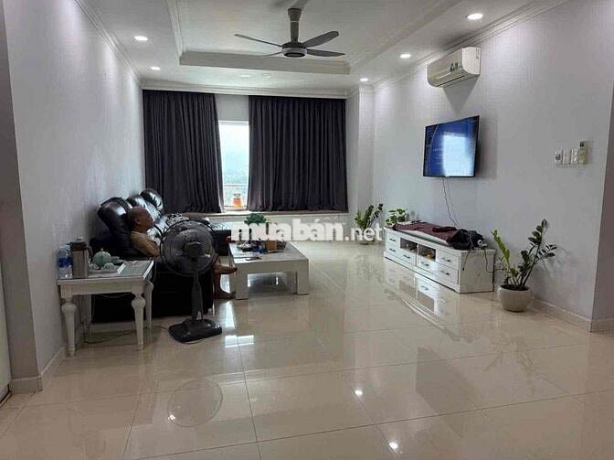 Chính chủ bán gấp giá thật Cao ốc Phú nhuận 3pn 2wc giá 7ty7 sổ sẳn