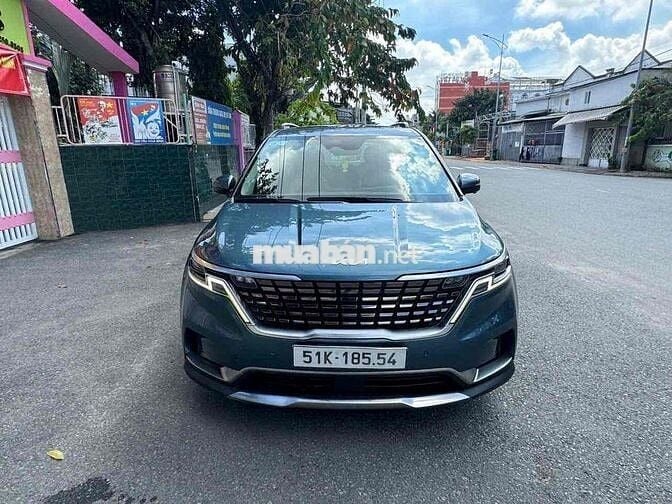 Kia Carnival 2022 2.2D Signature cần bán gấp