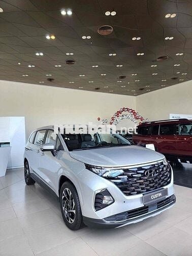 Hyundai Custin 1.5 trả trước chỉ từ 175 tr nhận xe