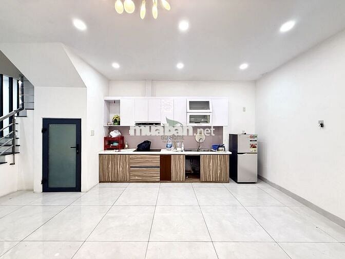 CHO THUÊ NHÀ 5 CĂN HỘ FULL NỘI THẤT CÓ THANG MÁY GẦN BIỂN VĨNH NGUYÊN