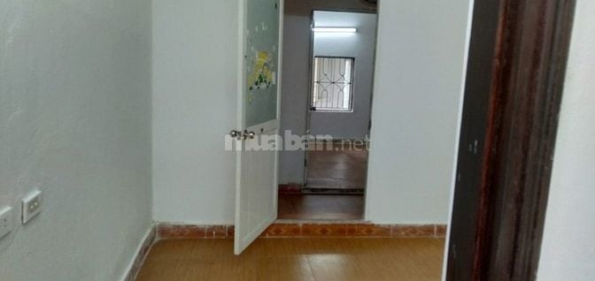 Cho thuê nhà chính chủ 60m2 2 tầng ở 190/19 đường Hoàng Mai 
