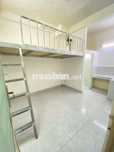 Phòng 22m2. Có gác - Cửa Sổ. Đường số 26 - Ngay GIGAMAILL Thủ Đức