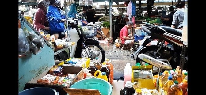 Bán nhà mặt tiền trong chợ Thị Nghè