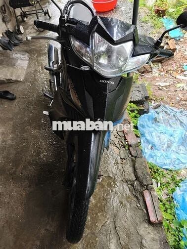 Cần bán xe honda ware Blade 2017