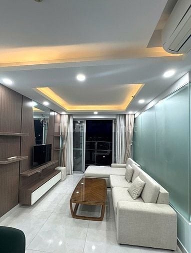 Cho thuê căn hộ lầu cao Scenic Valley, Phú Mỹ Hưng, 3PN - 2WC, nhà mới