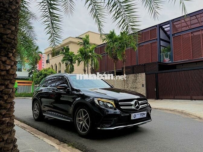 Mercedes Benz GLC 2018 300 4Matic - 70513 km