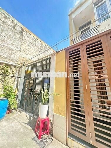 THƠM nhà hẽm ngã tư phú thuận 67tr/m2 quận 7