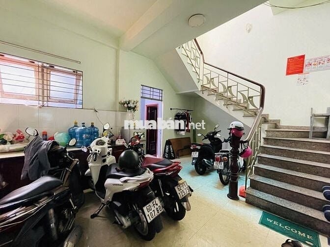 Nhà Bán đường Trường Chinh 560/4 1 trệt 3 lầu 60m2 ngang 5.4m