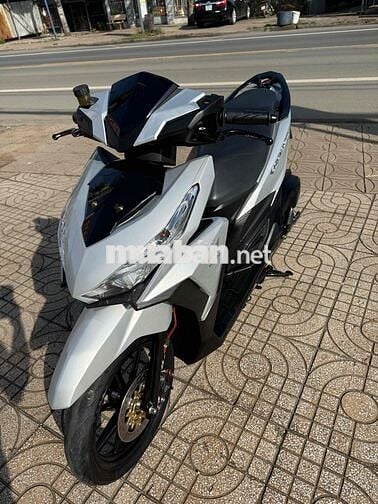 Vario 125 2018 bạc poscher