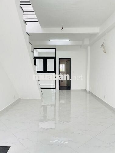 Bán nhà 4 tầng DT 4x16m, ngay Nguyễn Gia Trí (D2 cũ) P. 25 Bình Thạnh