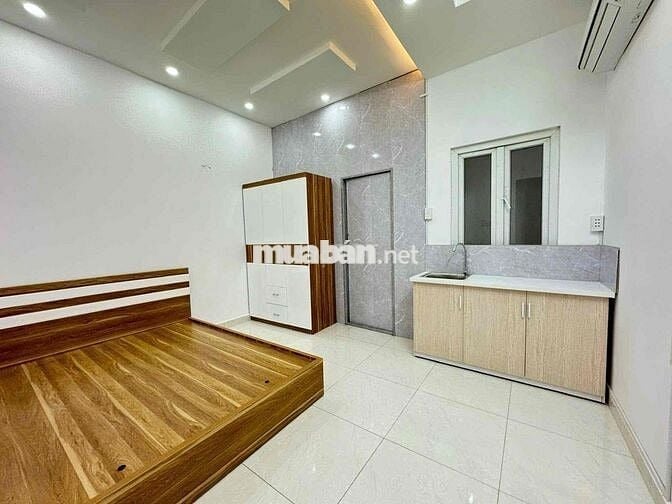 PHÒNG STUDIO - CỬA SỔ - FULL NỘI THẤT