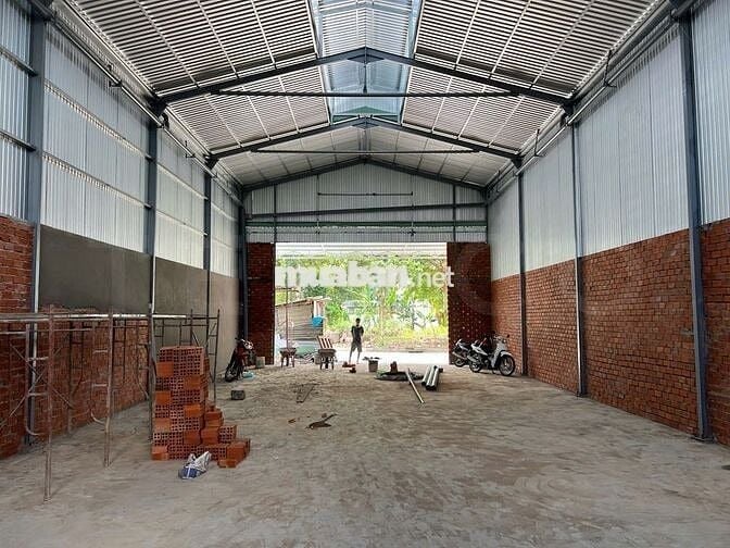 Kho xưởng bãi 225m² kho xây dựng 180m² trong KDC Ngân Thuận