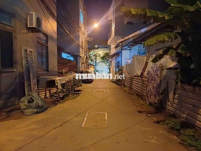 Bán nhà 2 tầng Tiểu La kiệt ô tô ,gần chợ Hòa Cường