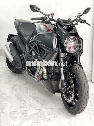 Ducati Diavel 1.200cc ( Giá Sinh Viên )