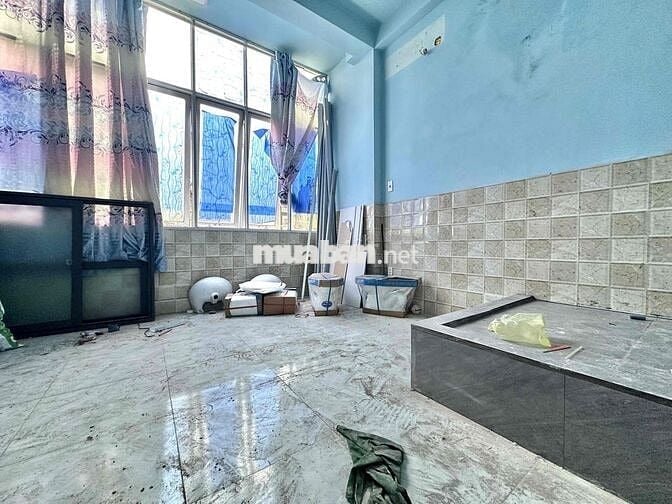 Khai Trương Dự Án Sau Lưng Đại Học VHU, Full Nội Thất Cửa Sổ Trời