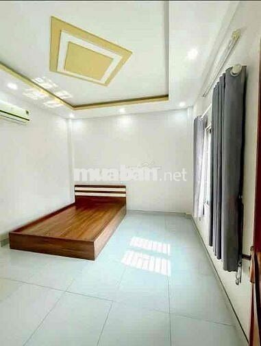 PHÒNG STUDIO CỬA SỔ ĐÓN NẮNG GIÁ RẺ