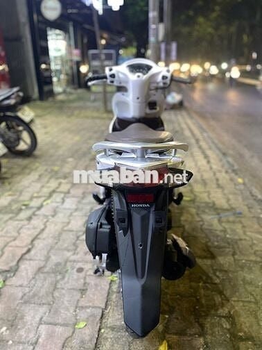 Honda Vision 2019 màu Trắng