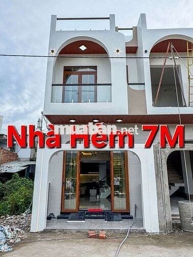 NHÀ TRỆT LẦU CAO CẤP - HẺM 7M, NGUYỄN VĂN CỪ