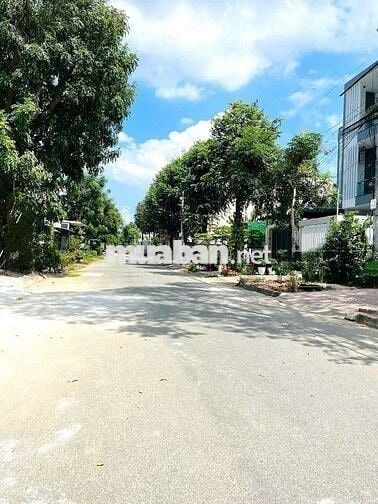 CHO THUÊ NHÀ TRỆT 100MV 6TR 1pn sân sau công viên 500mv