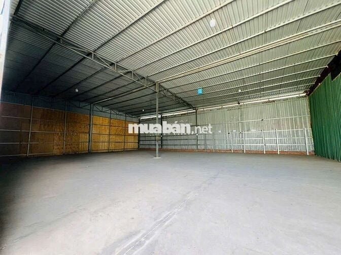 KHO 200M2 ĐƯỜNG CONTAINER NGAY ĐẦM SEN