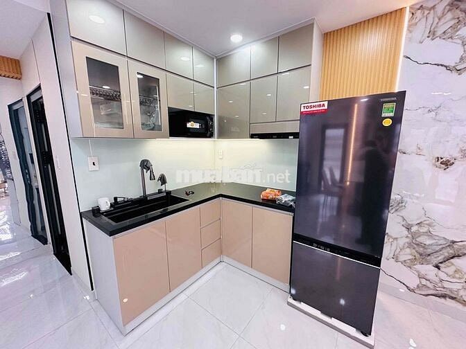 Nhà căn góc 2 mặt tiền mới xây cho thuê