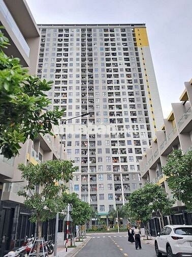 Bán Nhà Phố Liền Kề 1 trệt 3 lầu