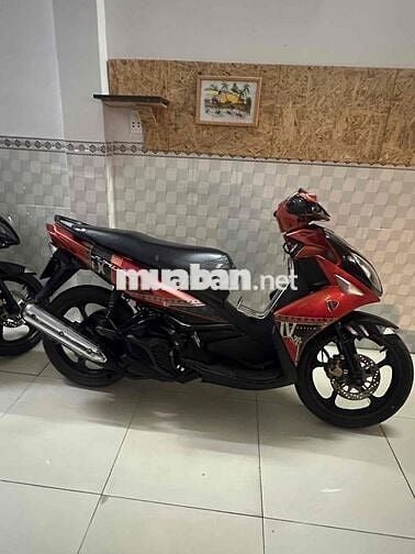 Gia đình có 2 chiếc dư cần bán 1 chiếc cho anh chị