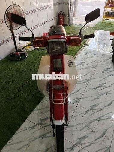 DD mộc máy khỏi bàn