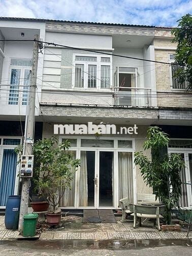 Cho thuê  nhà gần chợ tân long dĩ an Bình Dương