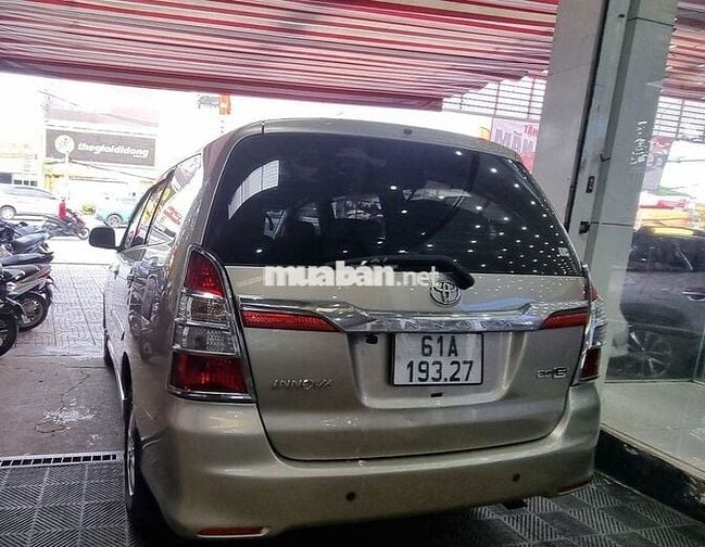 Toyota Innova 2014 2.0G - 170000 km