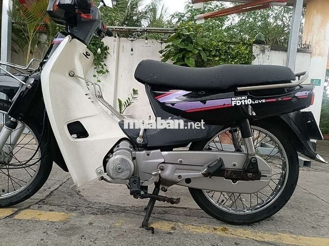 Suzuki FD 110 Love Đen trắng