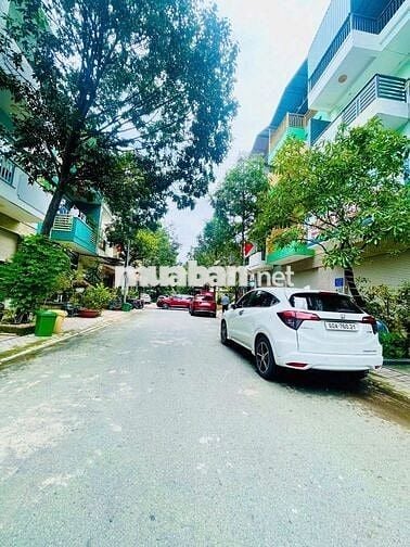 Nhà ở + 85m2 +4 phòng ngủ + Phú Gia 2