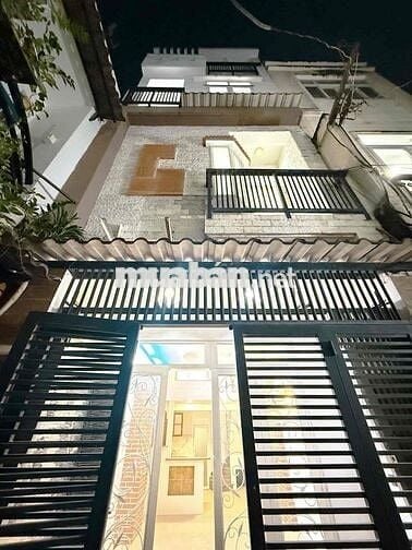 NHÀ ĐẸP 4 TẦNG – NHIÊU TỨ, P7 PHÚ NHUẬN – 34M² – 4PN – 7.25 TỶ TL