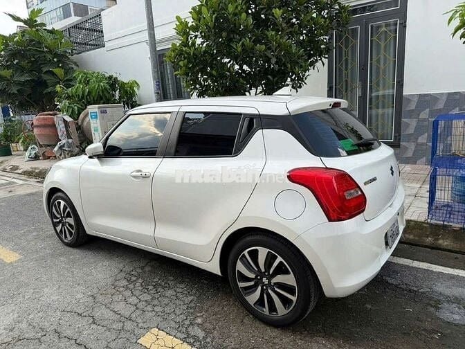 2018 GLX 1.2 AT - 32000 km