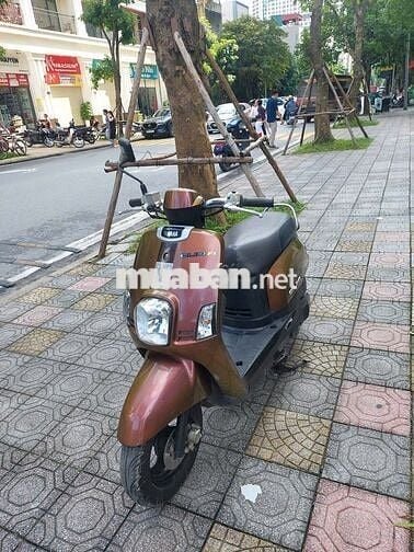 Yamaha Cuxi FI 125cc màu Nâu