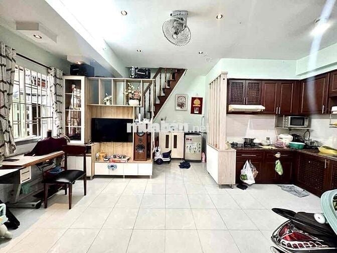 Trường Sa - Lê Văn Duyệt | 2 Tầng | Ngang 6m ~40m² | 3PN | Gần Cầu Bôn