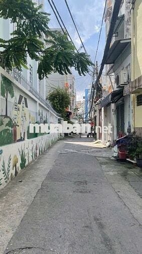 Cho thuê nhà rộng Phan Đình Phùng 5x9m 2 lầu 3pn giá 16 triệu