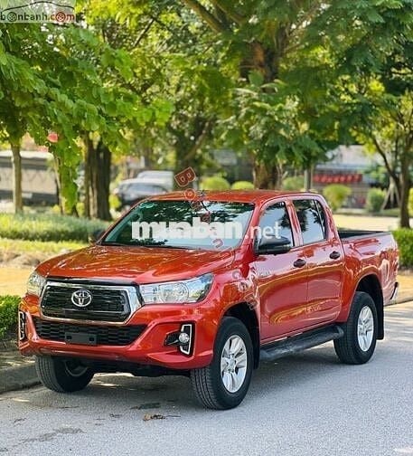 Toyota Hilux 2.4E 4x2 AT 2019 - 550 Triệu