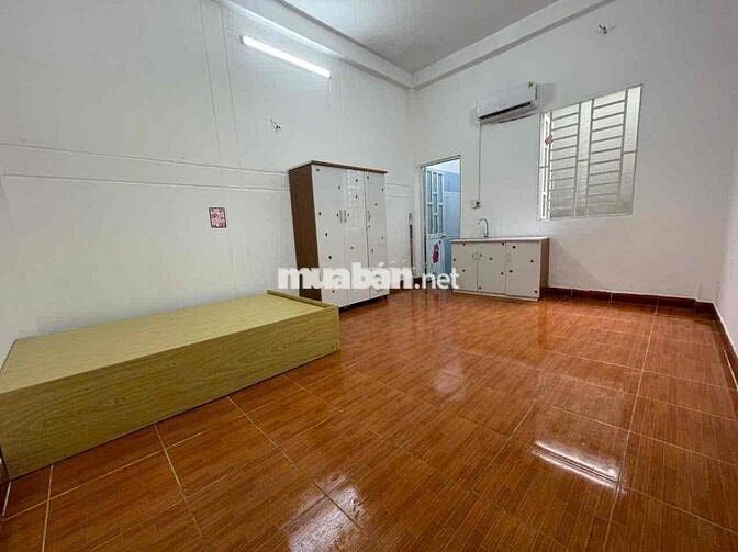 🔴Phòng studio rộng rãi cửa sổ thoáng mát ngay chợ Thạch Đà