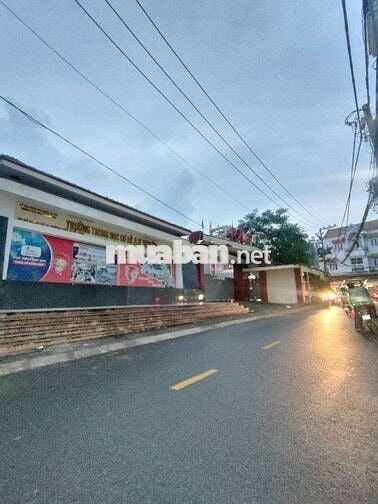 NHÀ 2 TẦNG. DT LỚN - 75M2 💰 GIÁ CHỈ 6,1 TỶ.